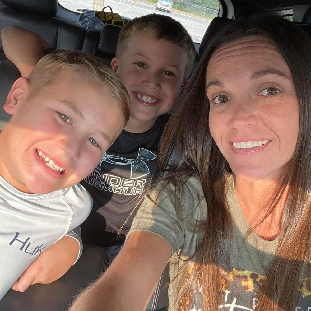 Meet your Posher, Kristi-adam
